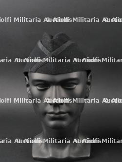 Lot de deux calots des jeunesses fascistes. Set of two caps of fascist youths. — miniature 9