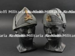 Bonnets de police italien. Italian police hats