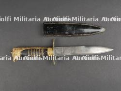 Dague à tête d'aigle. Dagger with eagle head. — photo 1