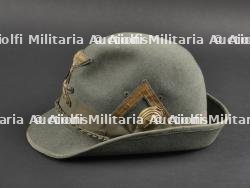 Chapeau de grande tenue de sous-lieutenant du 3eme Régiment des Chasseurs Alpins italien. Second lieutenant of the 3rd Italian Alpine Hunters Regiment. — miniature 4