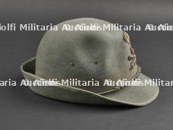 Chapeau de grande tenue de sous-lieutenant du 3eme Régiment des Chasseurs Alpins italien. Second lieutenant of the 3rd Italian Alpine Hunters Regiment. — photo 8
