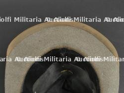 Chapeau de grande tenue d’officier du 13eme Régiment d’Artillerie de montagne italien. Officer’s hat of the 13th Italian Mountain Artillery Regiment. — miniature 15