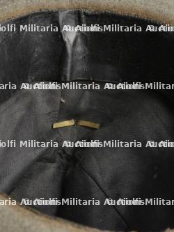 Chapeau de grande tenue d’officier du 13eme Régiment d’Artillerie de montagne italien. Officer’s hat of the 13th Italian Mountain Artillery Regiment. — miniature 19