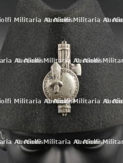 Fez de jeune des Fasci giovanili di combattimento italiens. Fez de jeune des Fasci giovanili di combattimento italiens — photo 2