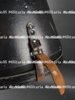 Boîte de transport de casque à pointe d'officier. Officer spiked helmet case. — miniature 10