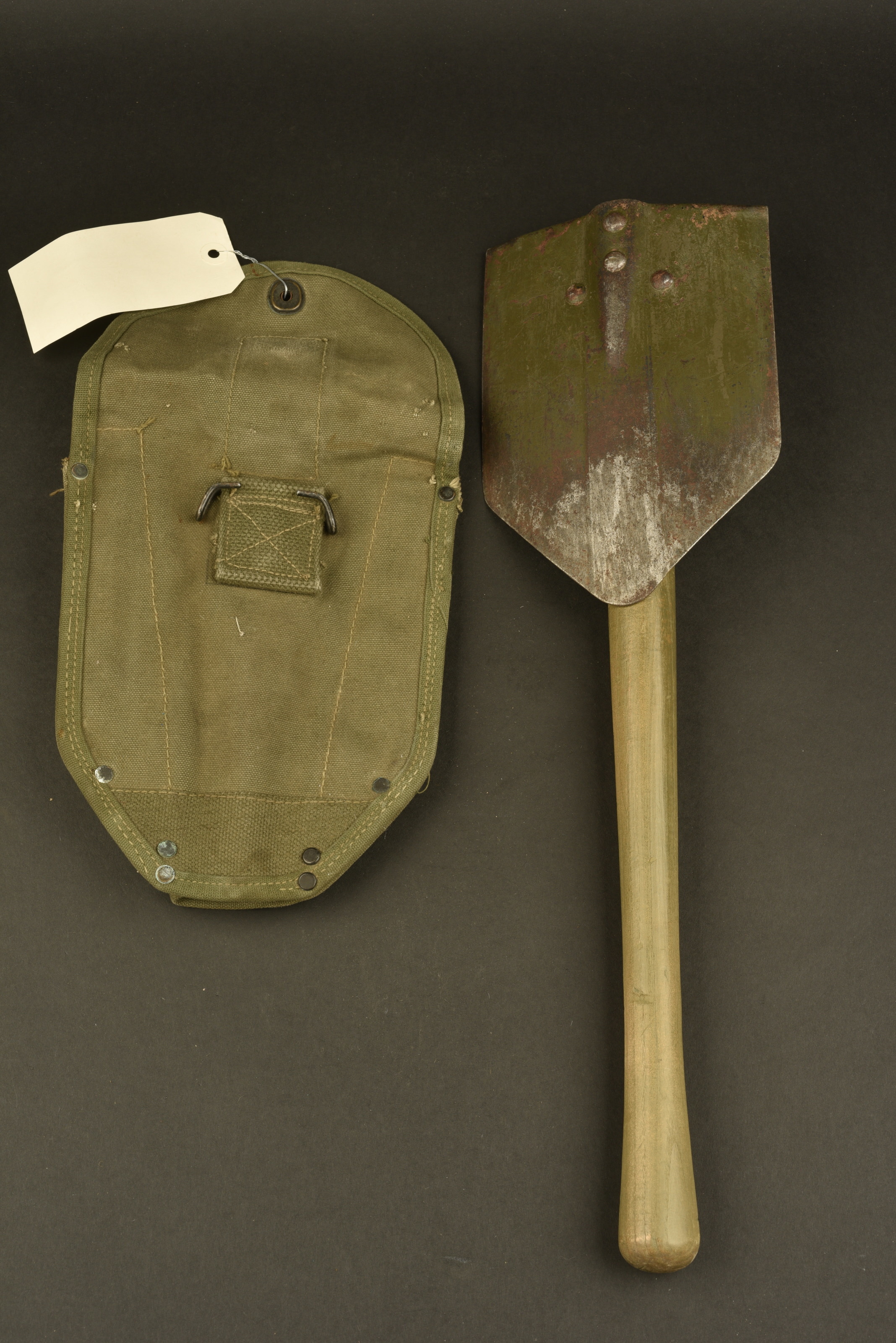 Pelle pliante US. M-43 folding Shovel