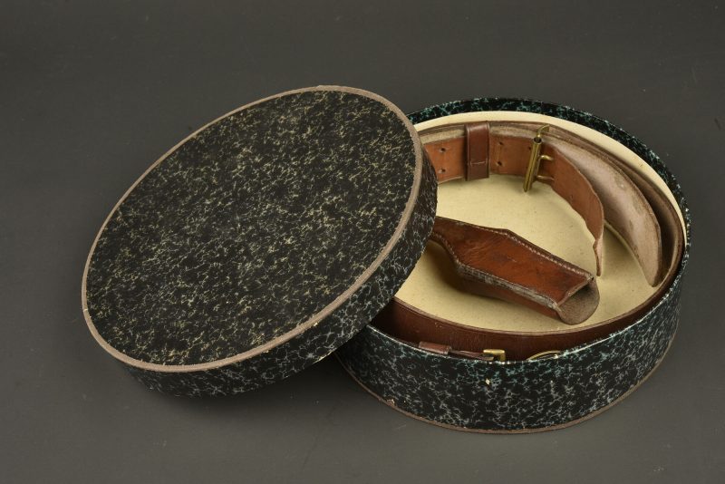 – Lot 1105