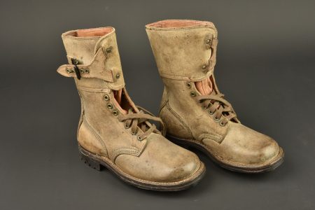 - Lot 1652