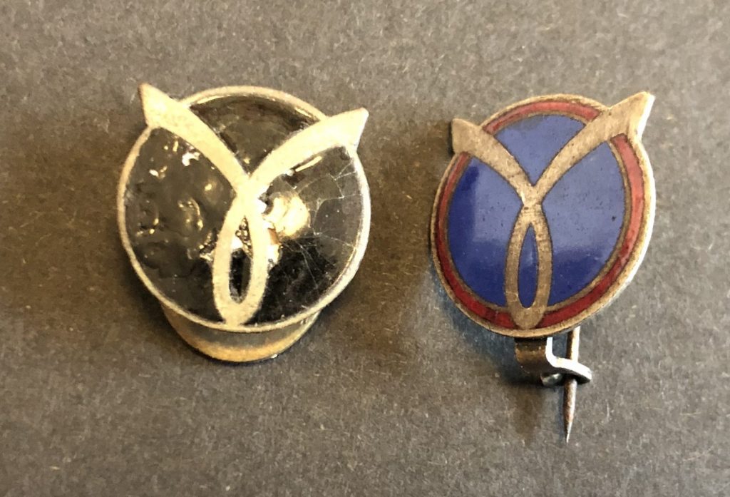 Ancienne insigne ou boutonnière émaillée militaire