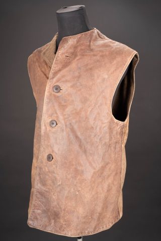 - Lot 216