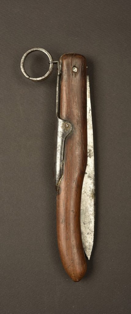 Couteau à cran d'arrêt Max Knives - Armurerie Centrale