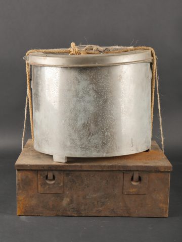 - Lot 271