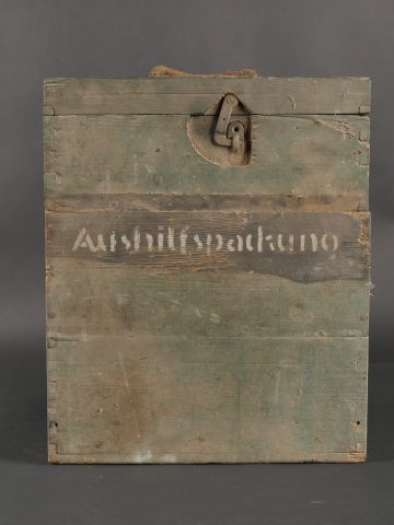 - Lot 275