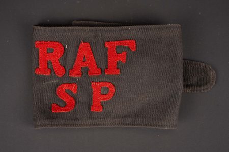 - Lot 372