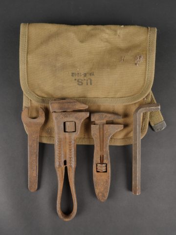 - Lot 439