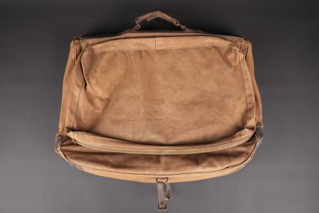 - Lot 482