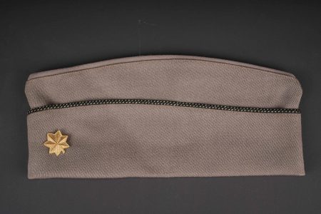 - Lot 484