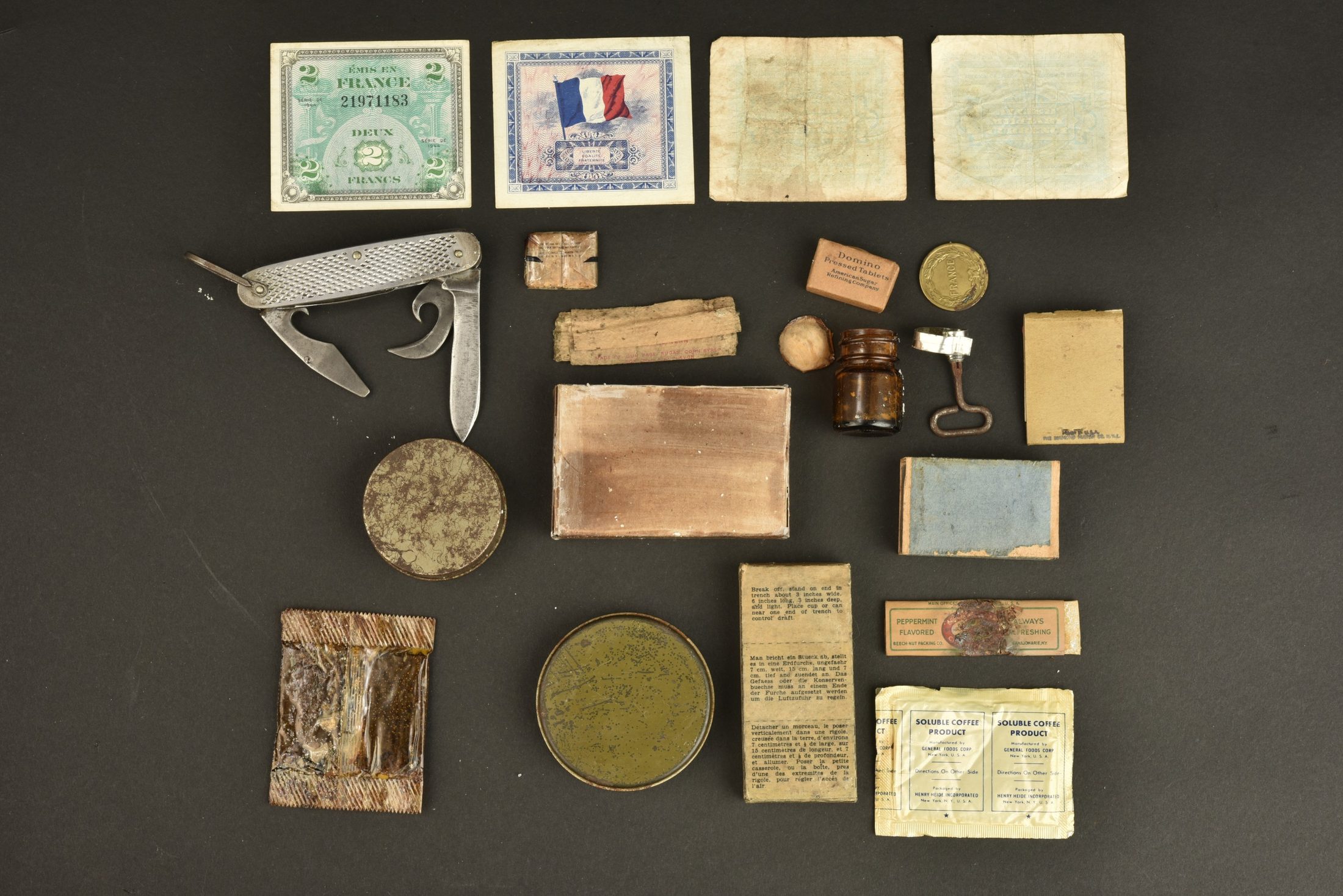 Fabriquées à Angers, 4 100 rations militaires festives pour les soldats