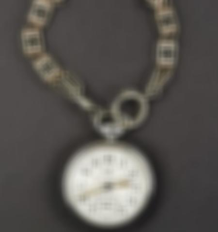 - Lot 829