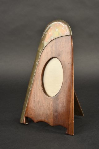 - Lot 830