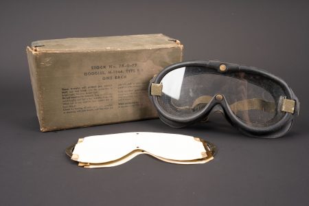 - Lot 891