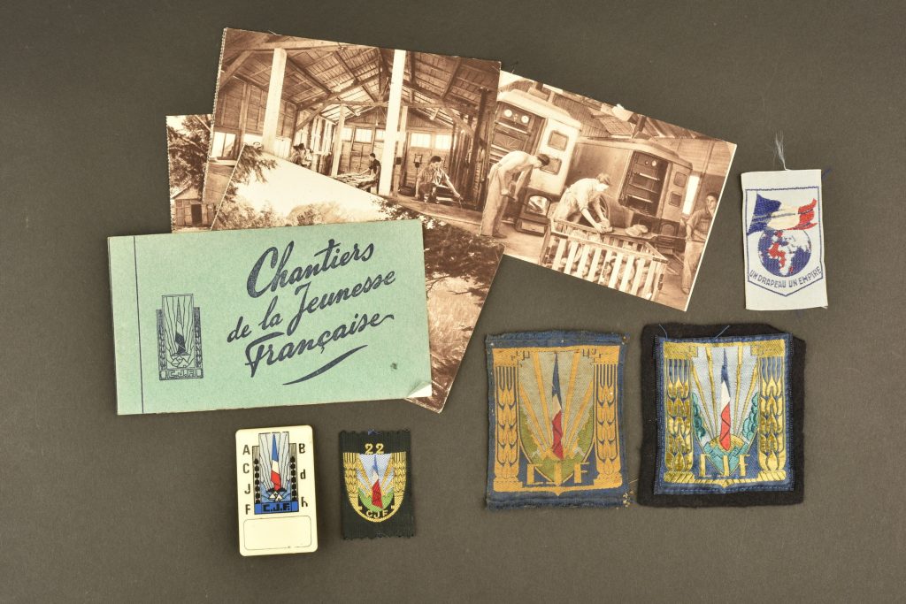 Ensemble sur les Chantiers de la Jeunesse Aiolfi G.b.r.