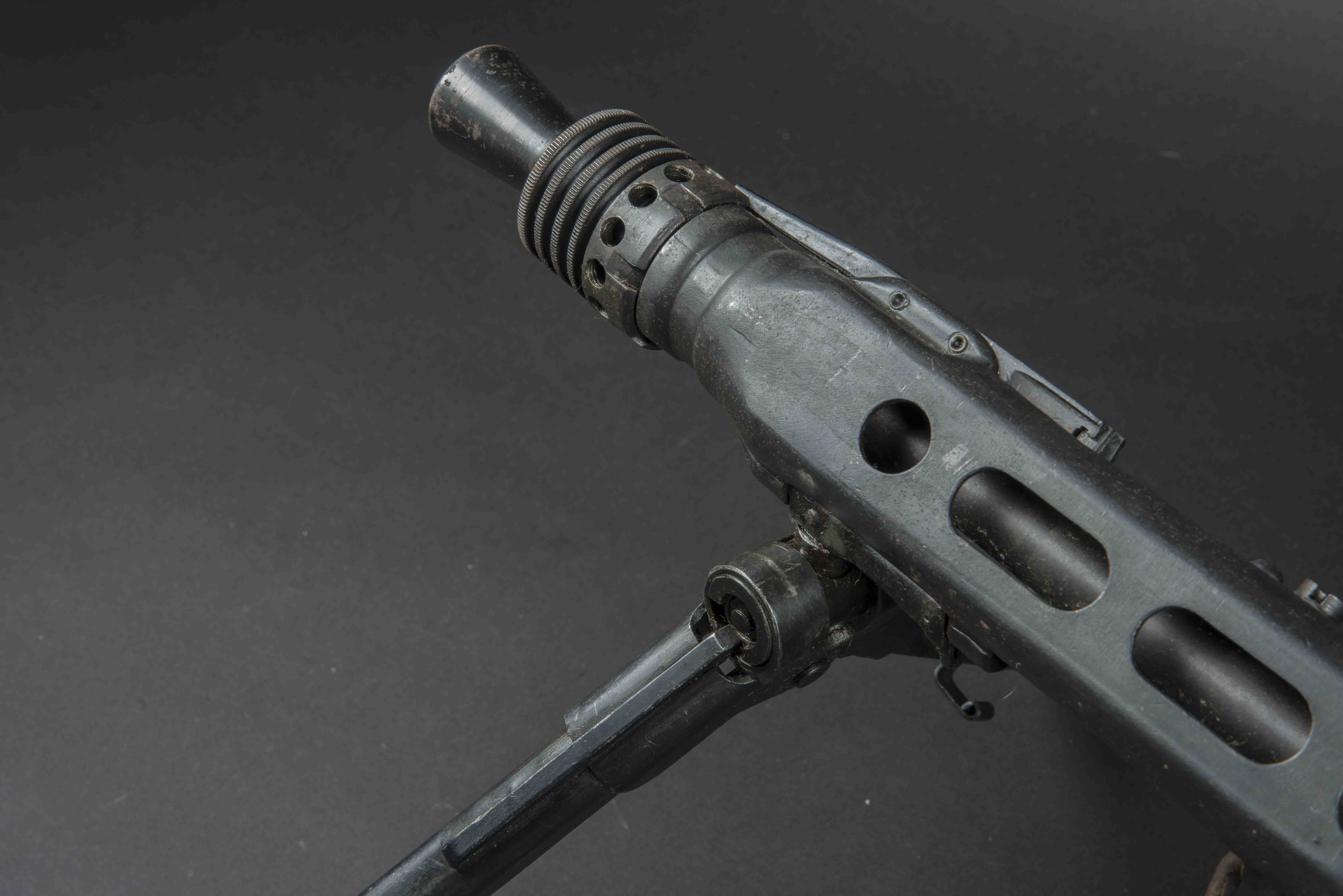 Mitrailleuse MG 42 neutralisée Catégorie C9