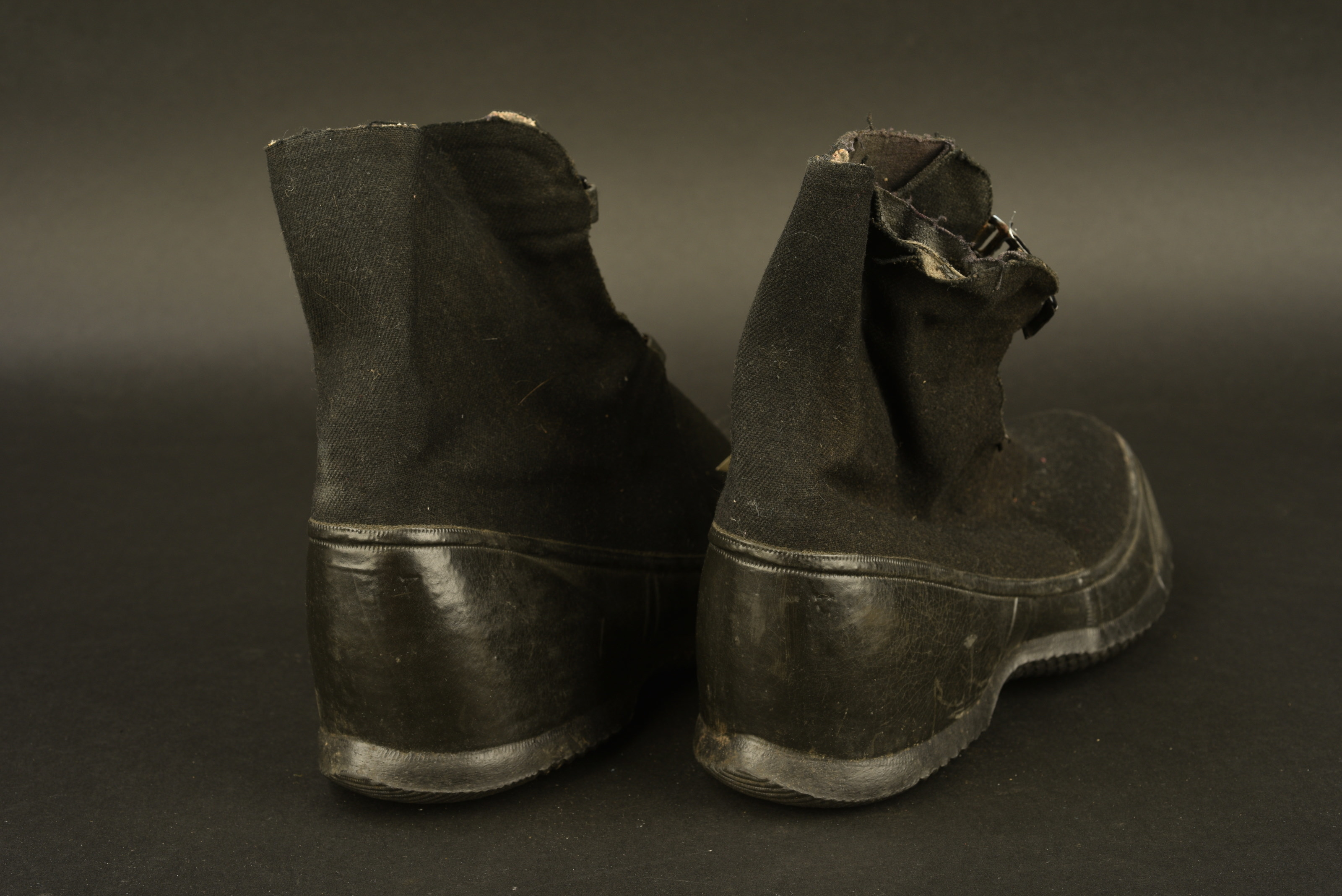 over the boot rubber boots