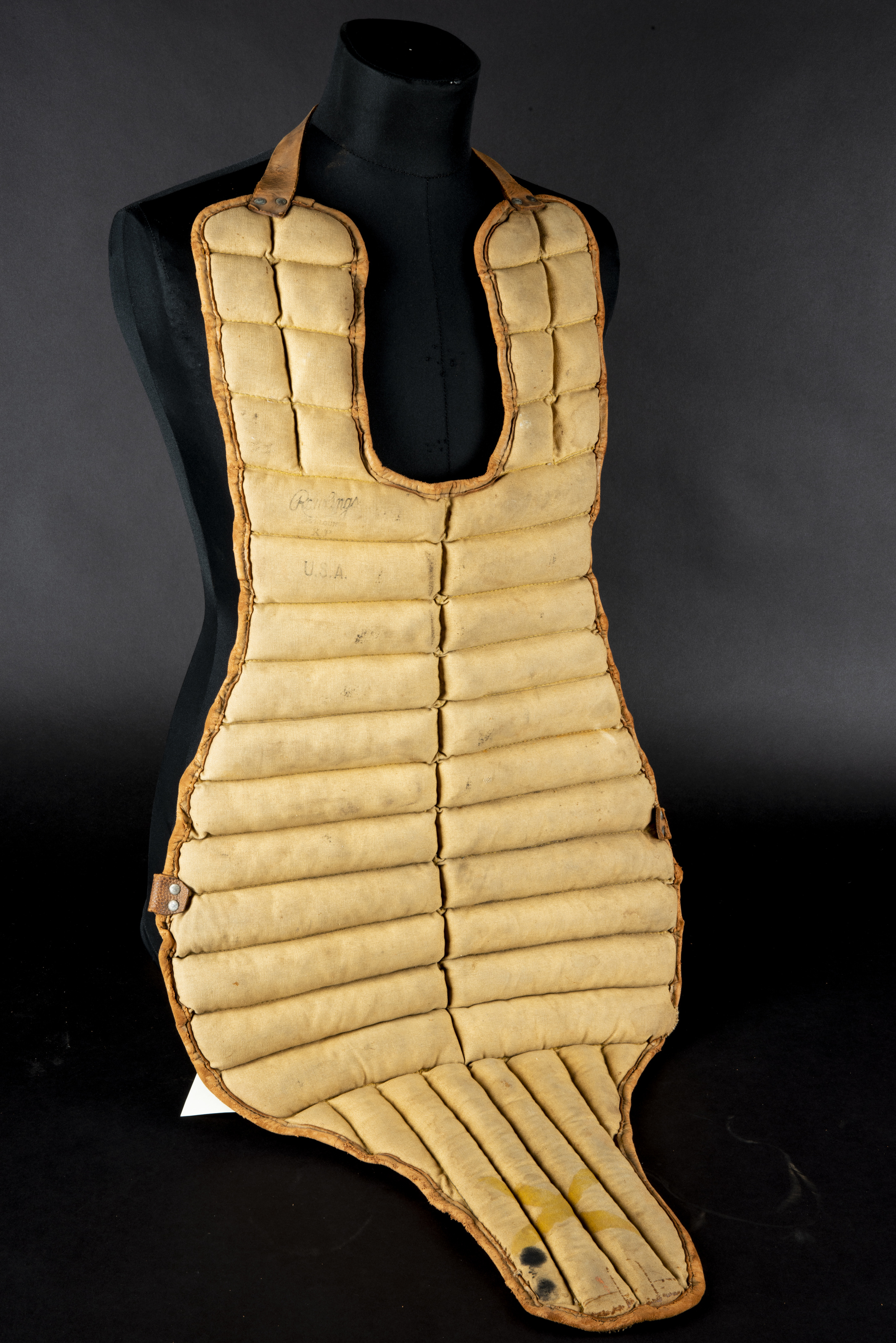 Equipements de Baseball US. Baseball catchers pad and leg shields