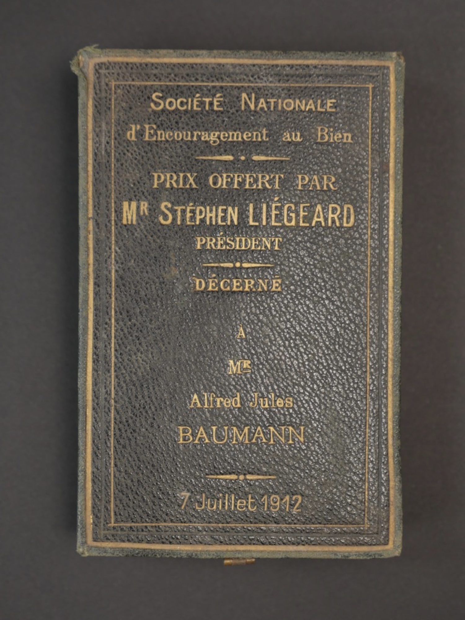 Médaille SOCIETE NATIONALE D'ENCOURAGEMENT AU BIEN Par VERNON - Originale, Française, Occasion