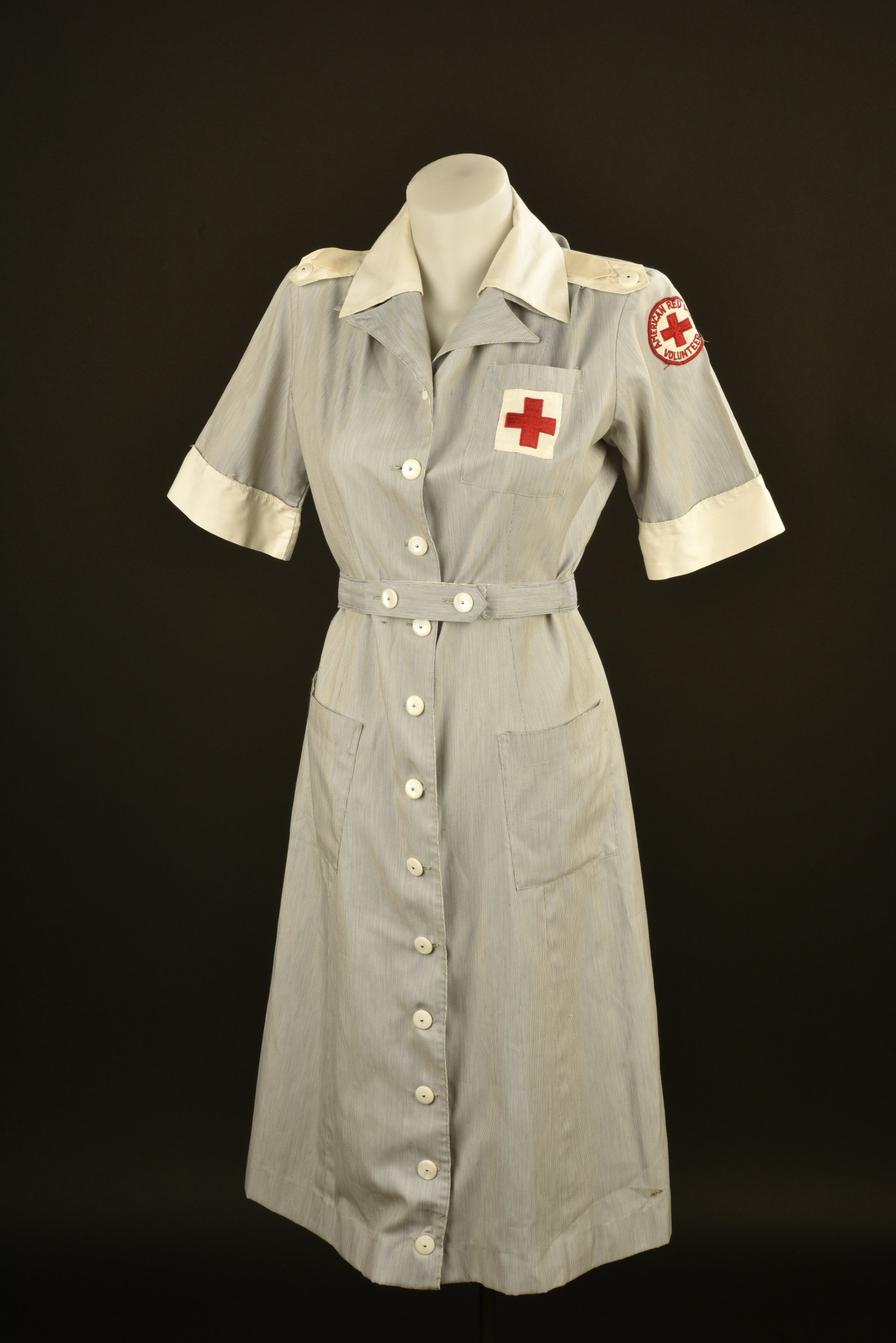 Red Cross Robe Robe de l'American Red Cross Volunteer | Aiolfi G.b.r.