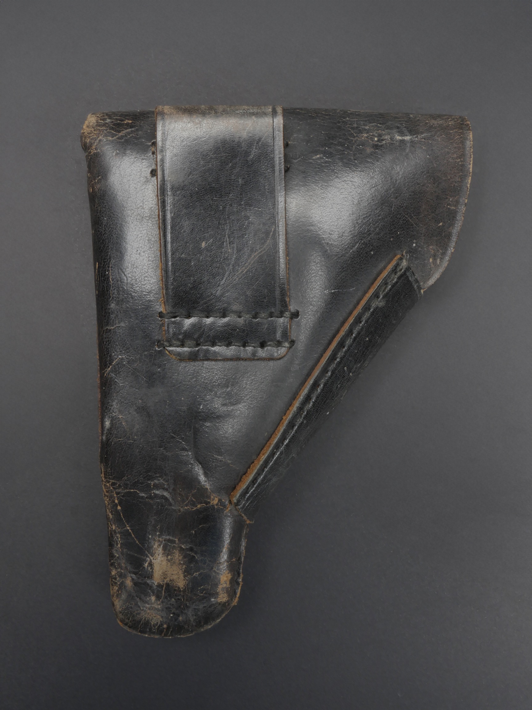 Etui pistolet ruby Mdle 1916 cuir marron - Ventes d'antiquités