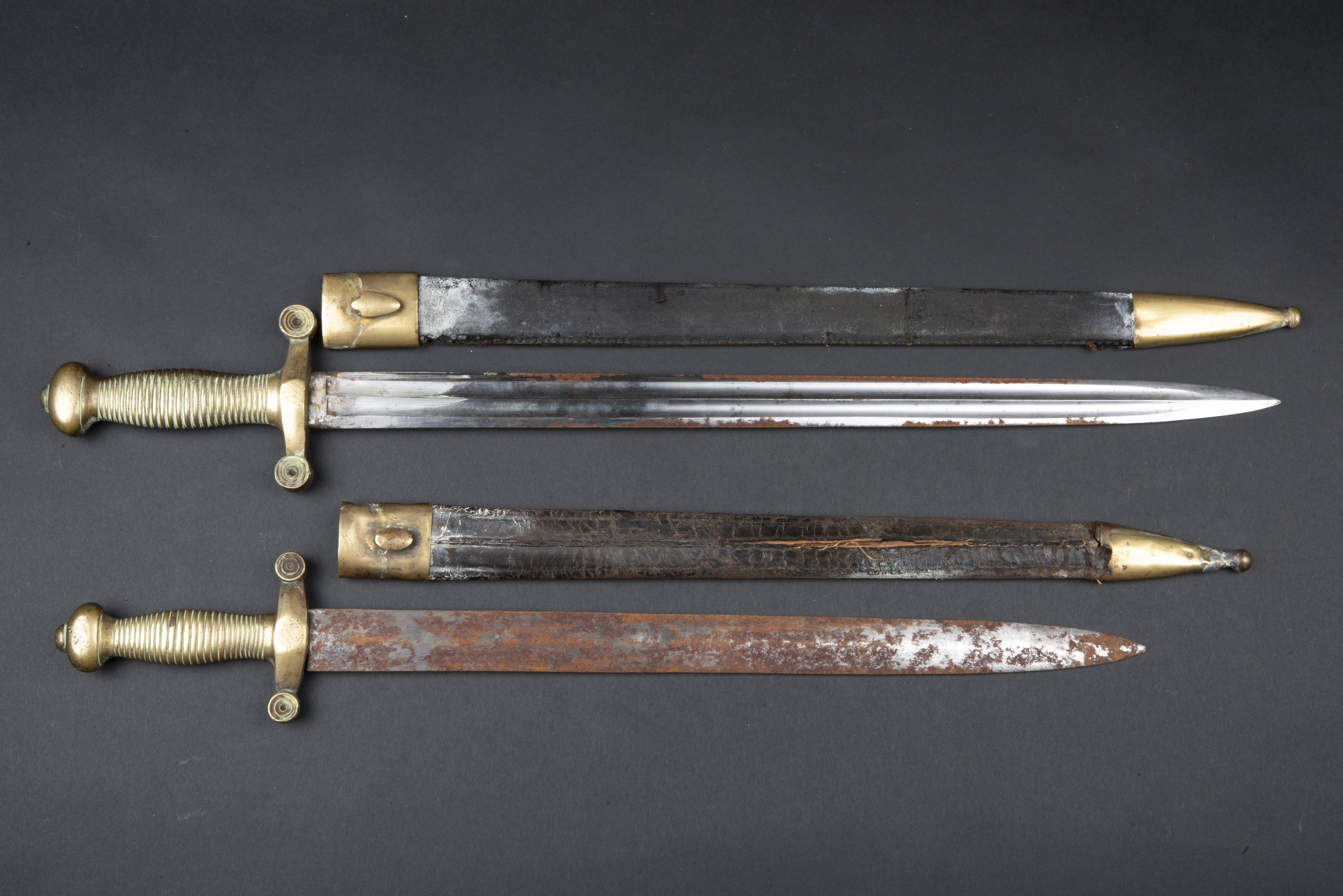 Ensemble De Deux Glaives D infanterie Aiolfi G b r Ensemble De Deux Glaives D infanterie Aiolfi G b r