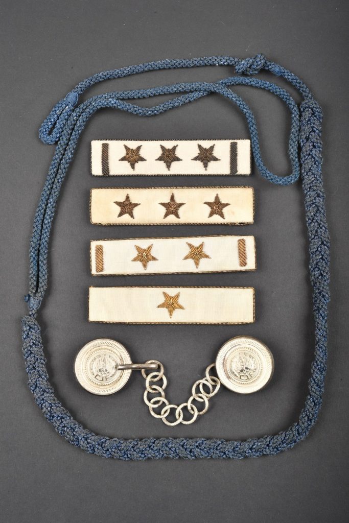 Ensemble de barrettes de grades du commissariat général. Aiolfi G.b.r.
