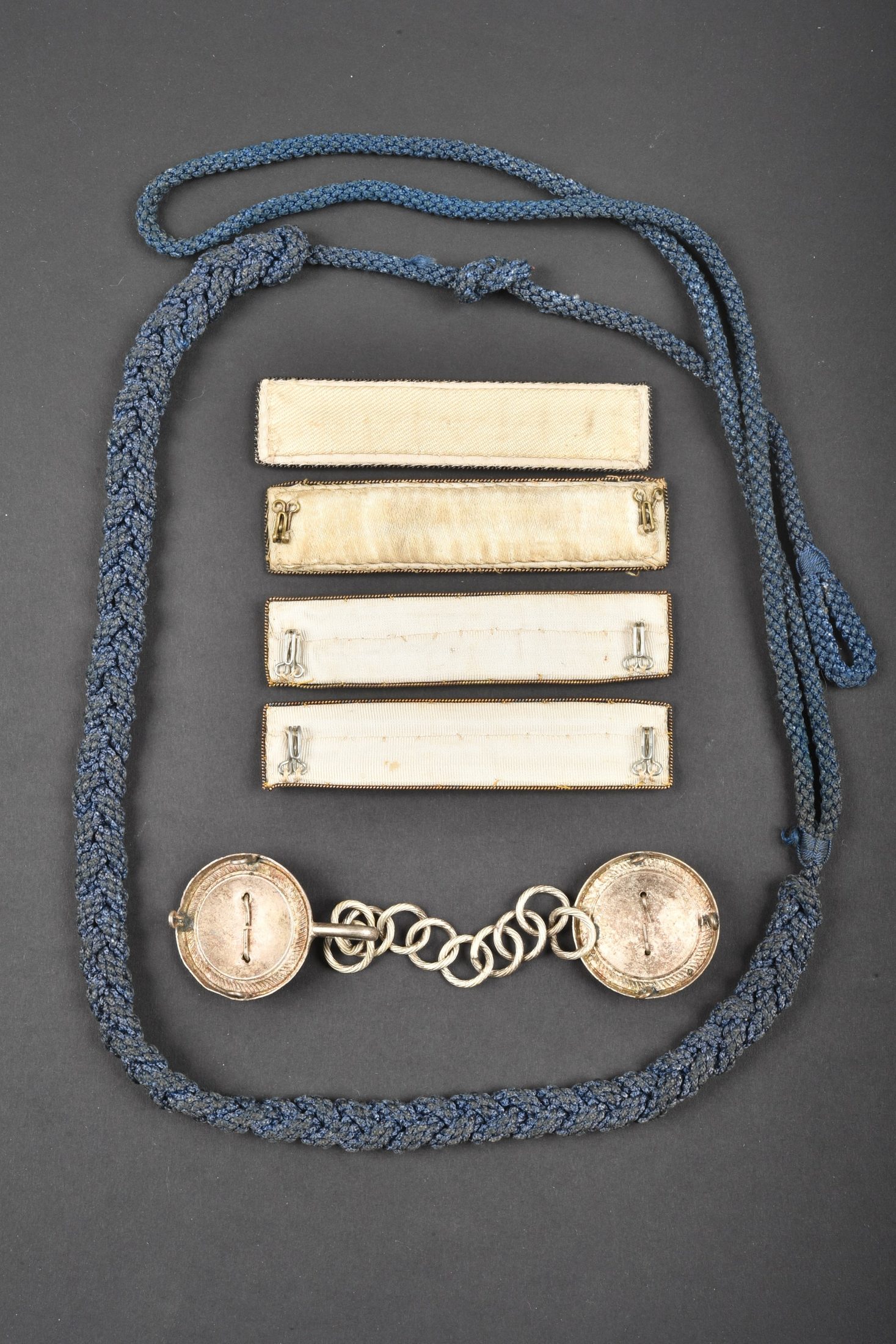 Ensemble de barrettes de grades du commissariat général. Aiolfi G.b.r.