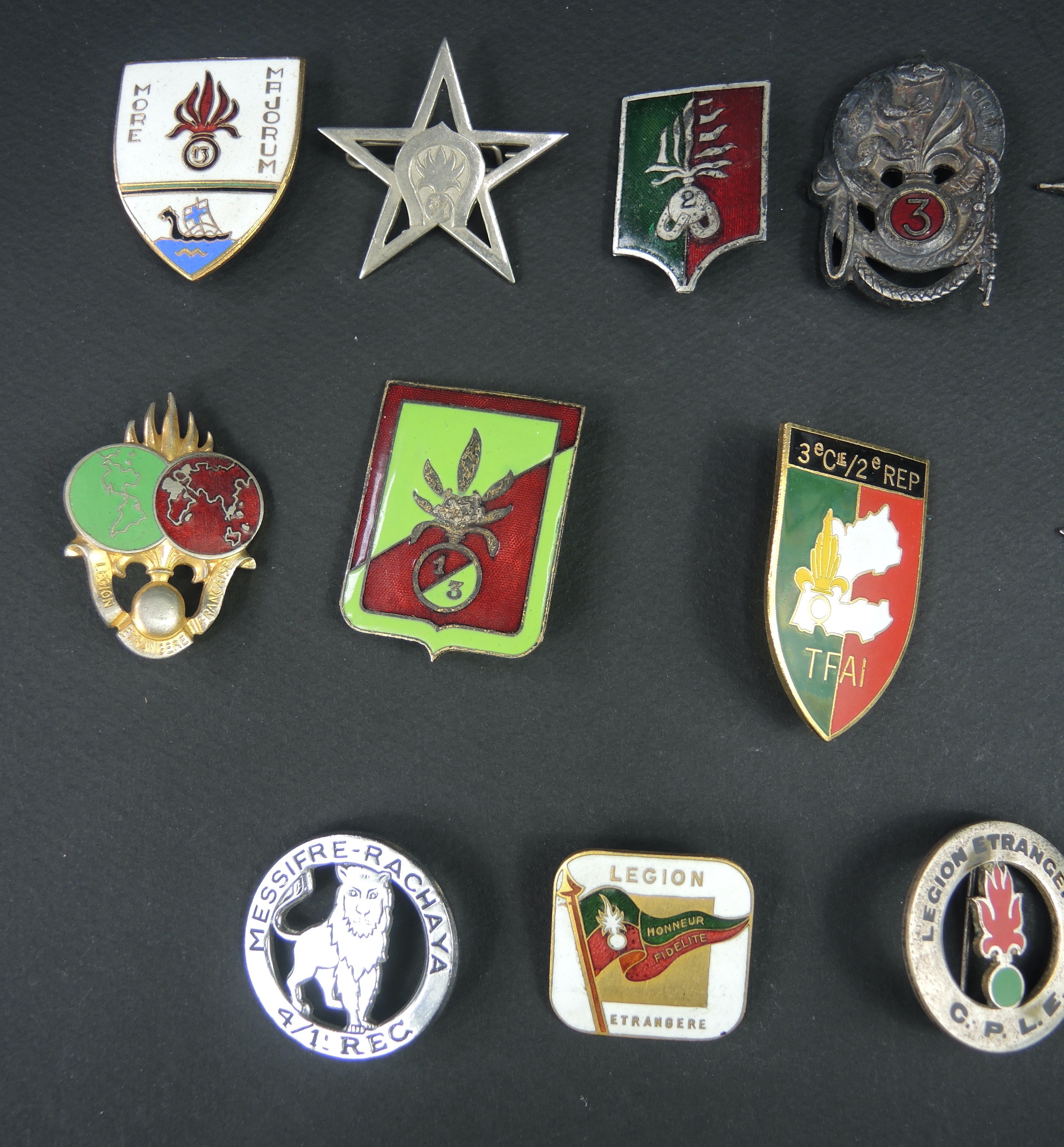 ECL 1° REC numéroté "B" SANS ATTACHE Insigne Badge Légion Etrangère