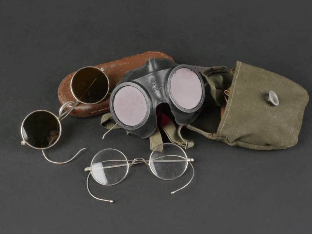Ensemble De Lunettes Allemande German Eyewear Set Aiolfi G b r ensemble-de-lunettes-allemande-german-eyewear-set-aiolfi-g-b-r