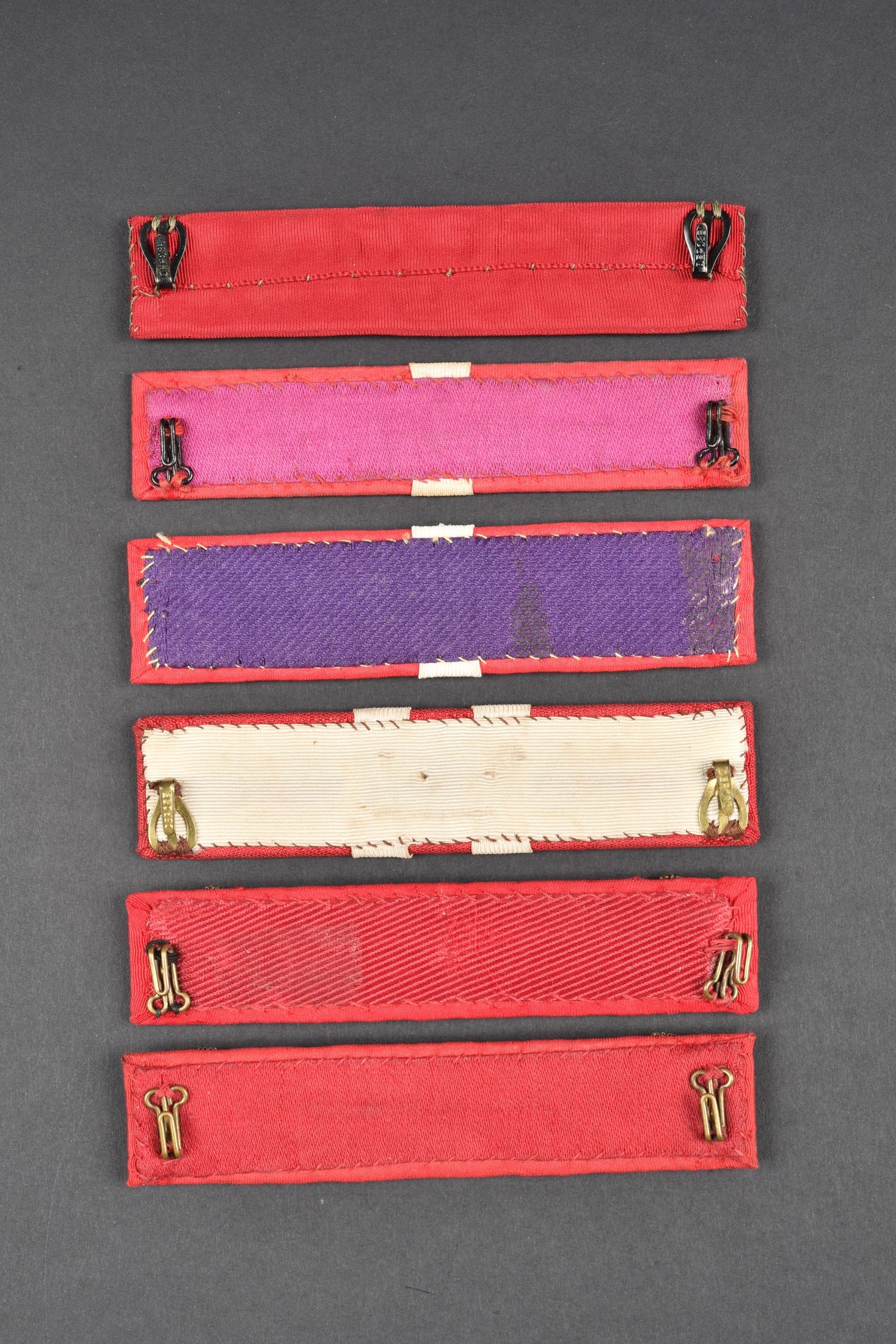 Ensemble de barrettes de grades. Aiolfi G.b.r.