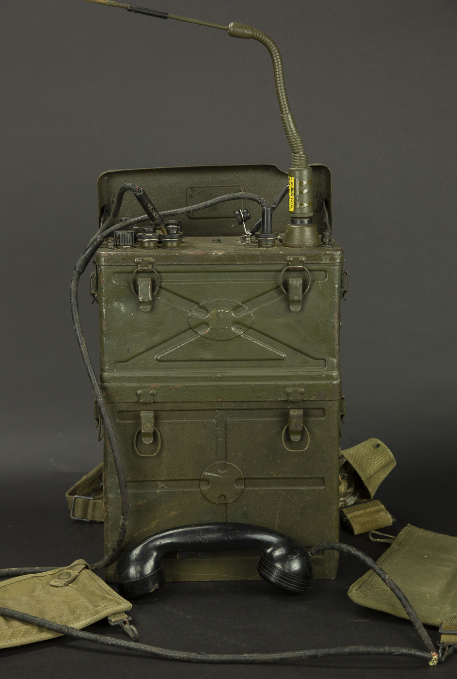 Émetteur-récepteur Militaire R-3520M D'Europe De L'Est - Occasion Fonctionnel