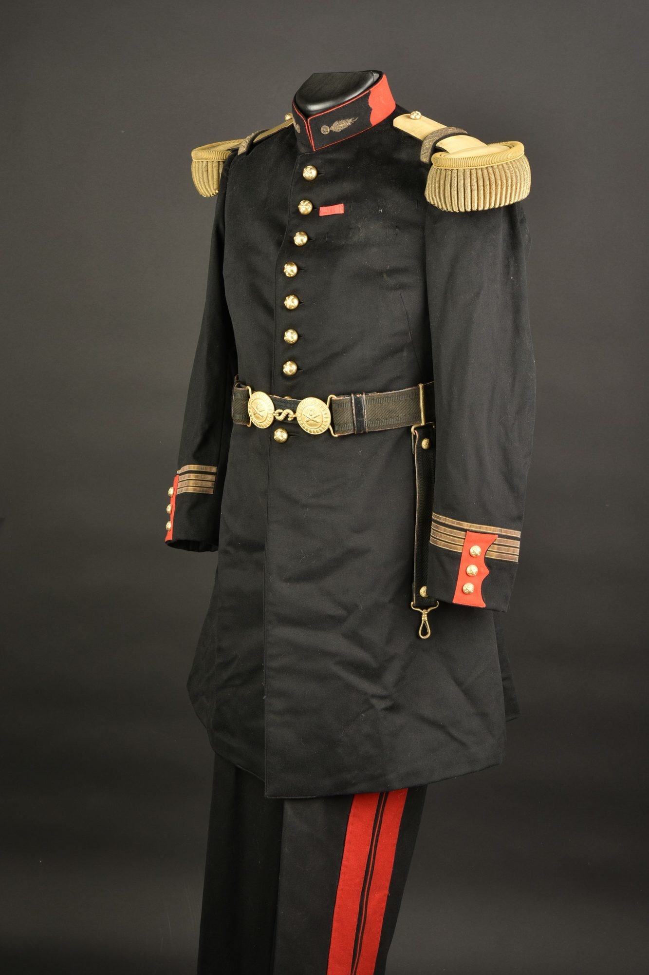 uniforme-de-grande-1931-de-commandant-d-artillerie-aiolfi-g-b-r