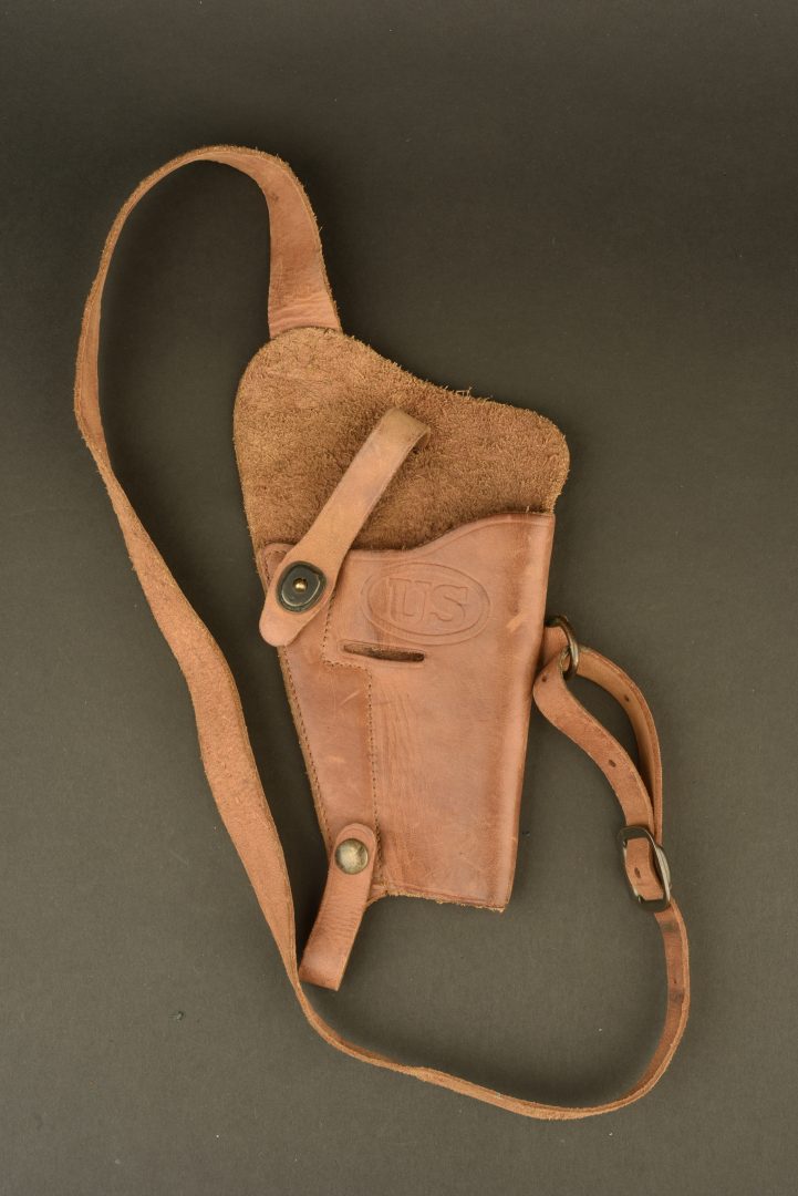 Holster d'épaule Colt M1911 de l'armée américaine de la Seconde Guerre Mondiale avec des