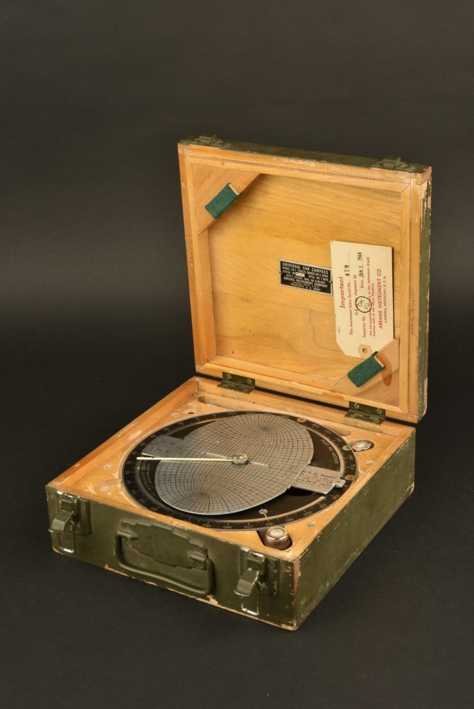 Compas solaire en caisse. Solar compass in box | Aiolfi G.b.r.