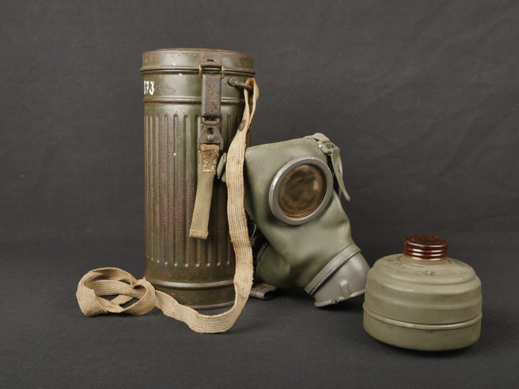 Masque antigaz allemand. German Gas Mask. Aiolfi G.b.r.