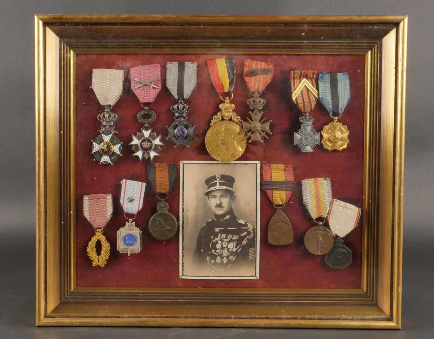 Lot De 8 Médailles Sportives Anciennes – Belgique – Années 50 – 84 Gr