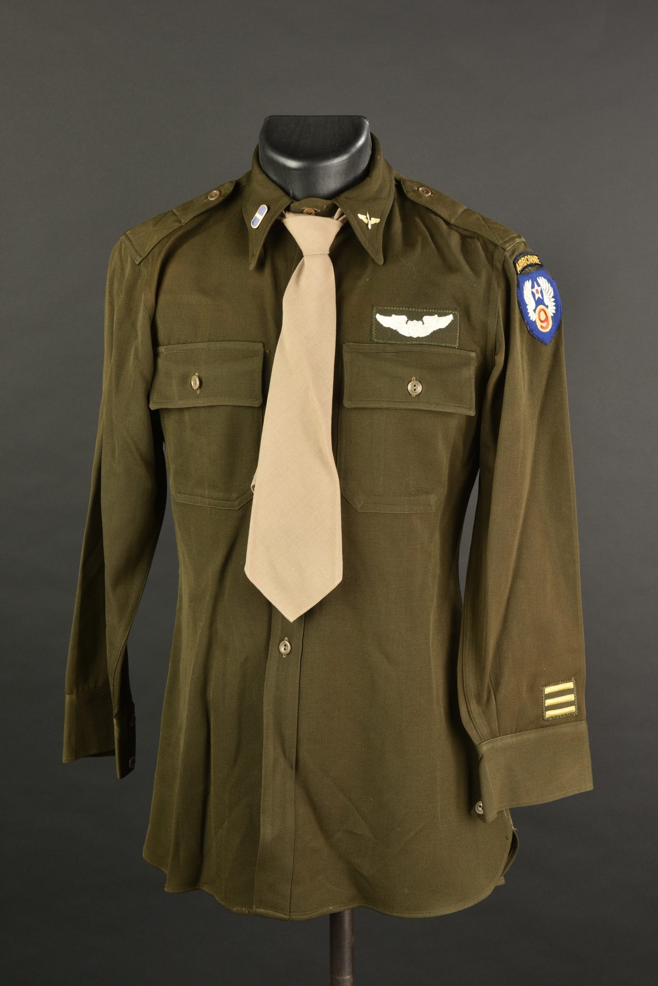 Chemise de Flight Officer de la 9ème USAAF. Aiolfi G.b.r.