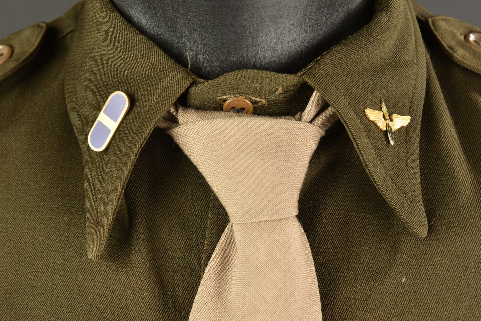 Chemise de Flight Officer de la 9ème USAAF. Aiolfi G.b.r.