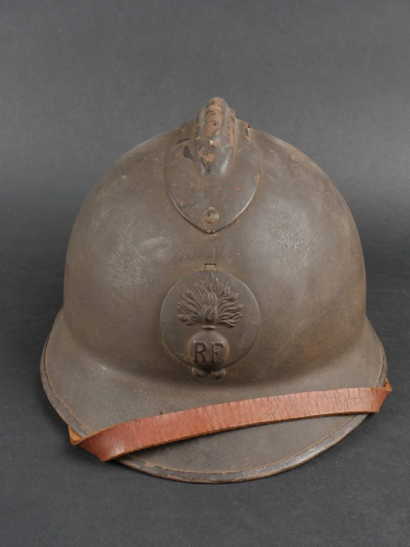 Ancien Casque Adrian Français Modèle 1926 - WW2 - Armée Française - Occasion