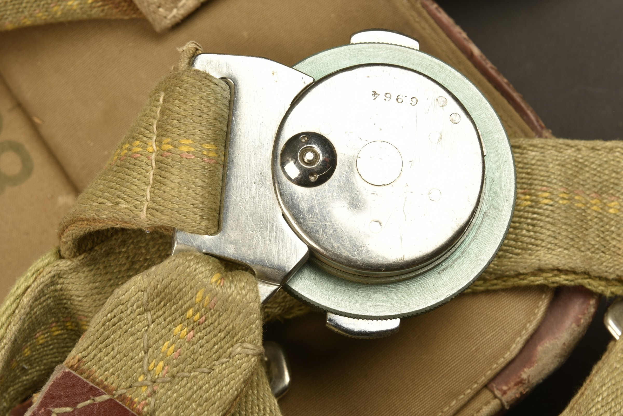 Pack Parachute Pilote De Chasse Américain – Époque Vietnam 1962 – Vintage (sans Parachute)
