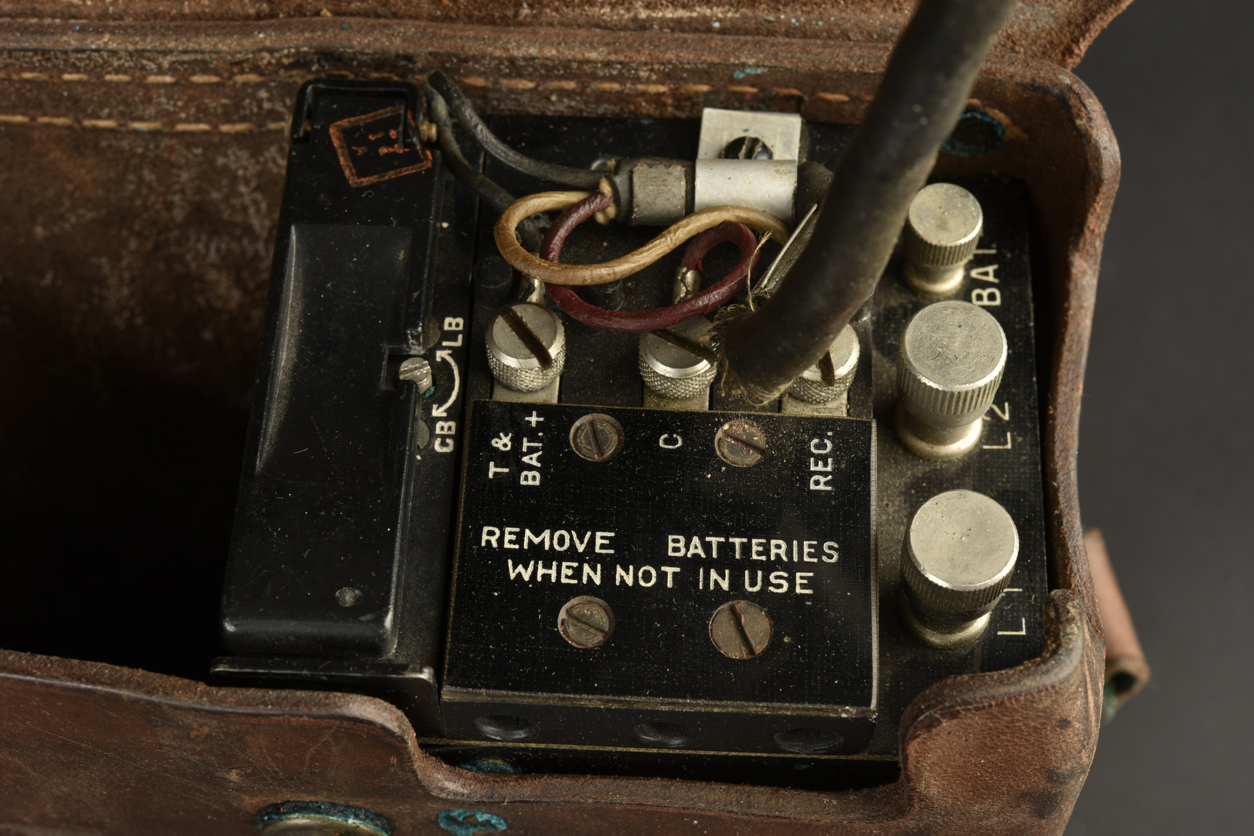 Téléphone De Campagne US Army EE-8 Avec étui OD – Occasion, Militaria